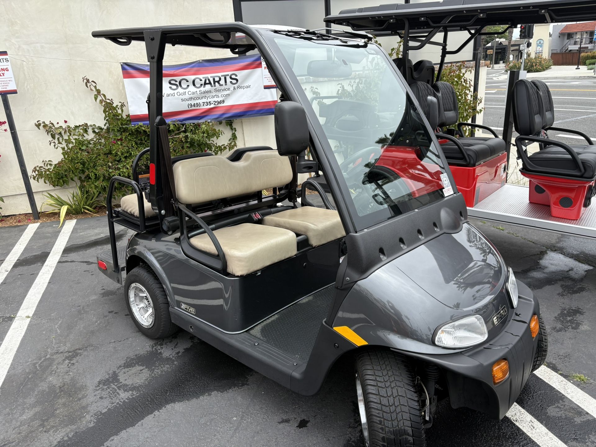 2019 E-Z-GO RXV 2Five 4-Passenger Non-Lifted 48-Volt Street Legal LSV Golf Cart
