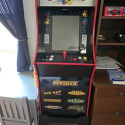 Arcade 1UP - Pac-man & Stool