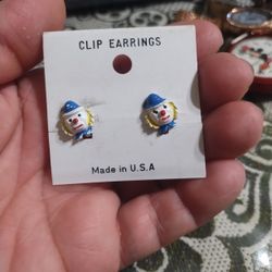 Vintage Clip On Earrings