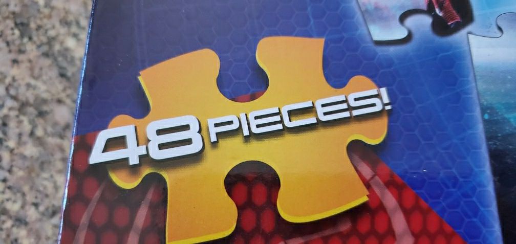Amazing Puzzle 3 Ft X 2 Ft. Spider-man