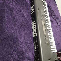 Korg M1 