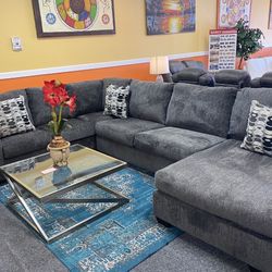 3pc Sectional Brand New 