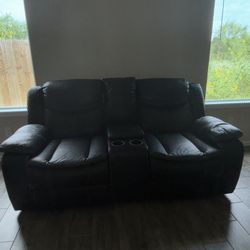 Leather Sofas / Couches 