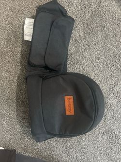 Baby hip carrier