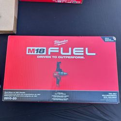 M18 FUEL 18V Lithium-lon
Brushless Cordless 1/2 in. Mud
Mixer