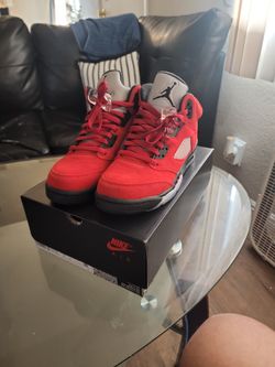 Jordan Retro 5 Raging Bulls Size 7