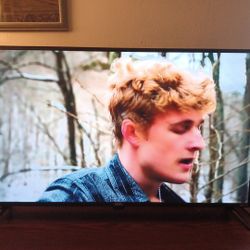 43" Roku Smart TV 4k