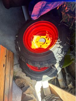 Bob cat s70 wheel and tires