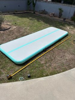 Airtrack and tumbling mat