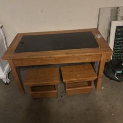 Kids craft table