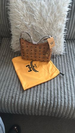 MCM Aren Hobo In Visetos 