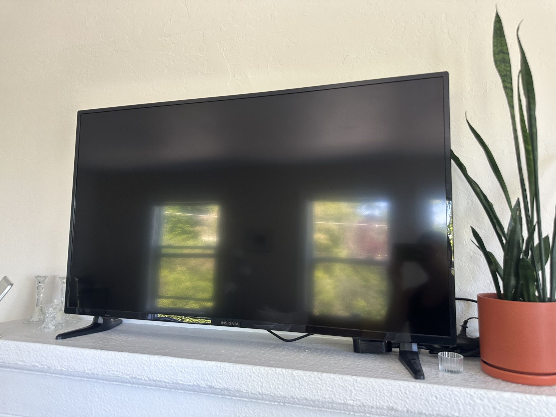 Insignia - 55” Class F30 Series LED 4k UHD Smart Fire TV