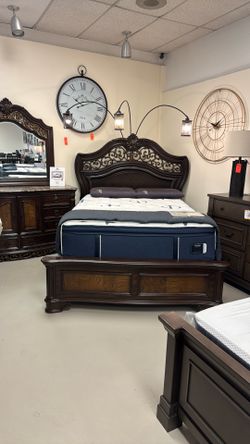 ๐ Queen Bedroom Set ๐ฅ