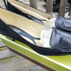 Naturalizer Fuller navy Woman's Shoes size 9.5 WW