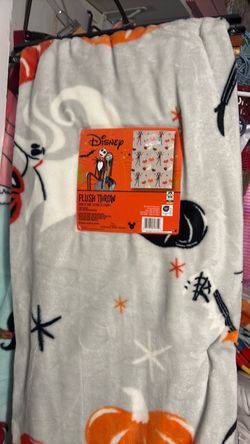 Throw blanket 50in x 70 in
