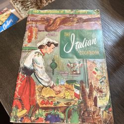 1956 "The Italian Cookbook" - Culinary Arts Institute Chicago - 160 Recipes