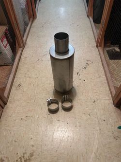 Clean exhaust muffler resonator