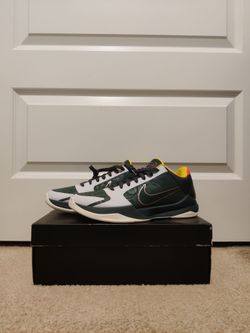 Nike Kobe 5 Protro EYBL Girls Size 8.5