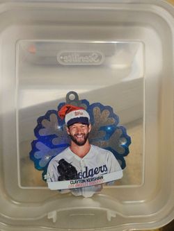 2023 topps ornament card kershaw