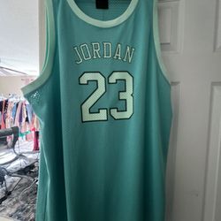 Women’s Jordan Jersey Loose Fit