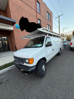 2006 Ford E-350 Extended Diesel