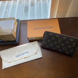 Louis Vuitton Zippy Wallet