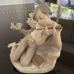 Lladro Student Flute Player Retired Collectible 