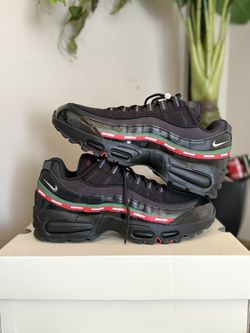 Nike Air Max 95 Undefeated Black