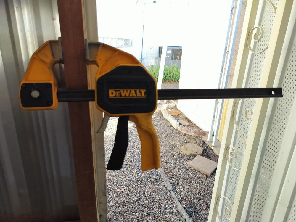 DeWalt Bar Clamp