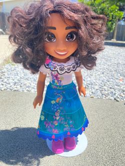 Disney Encanto Mirabel Madrigal 14" Fashion Doll