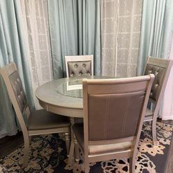 Round Dining Table