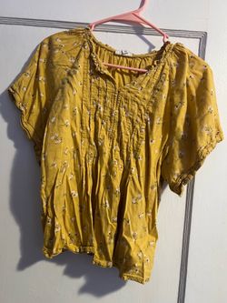 Women’s shirt