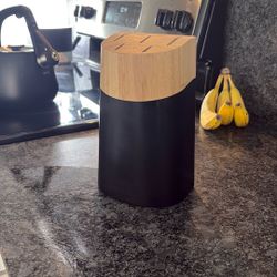 Black And Wood Knife Holder 