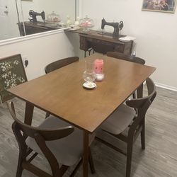 Mid-century modern dining room set with chairs 