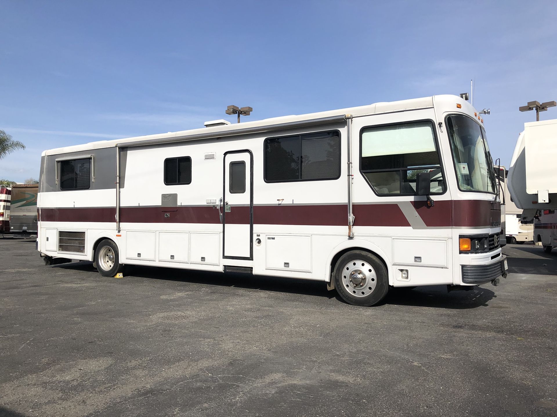 1989 Overland Oshkosh class A diesel motorhome RV