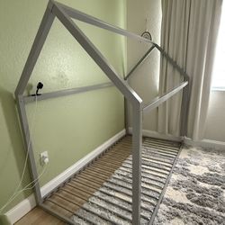 Twin Floor Bed