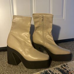 Nude Boots 