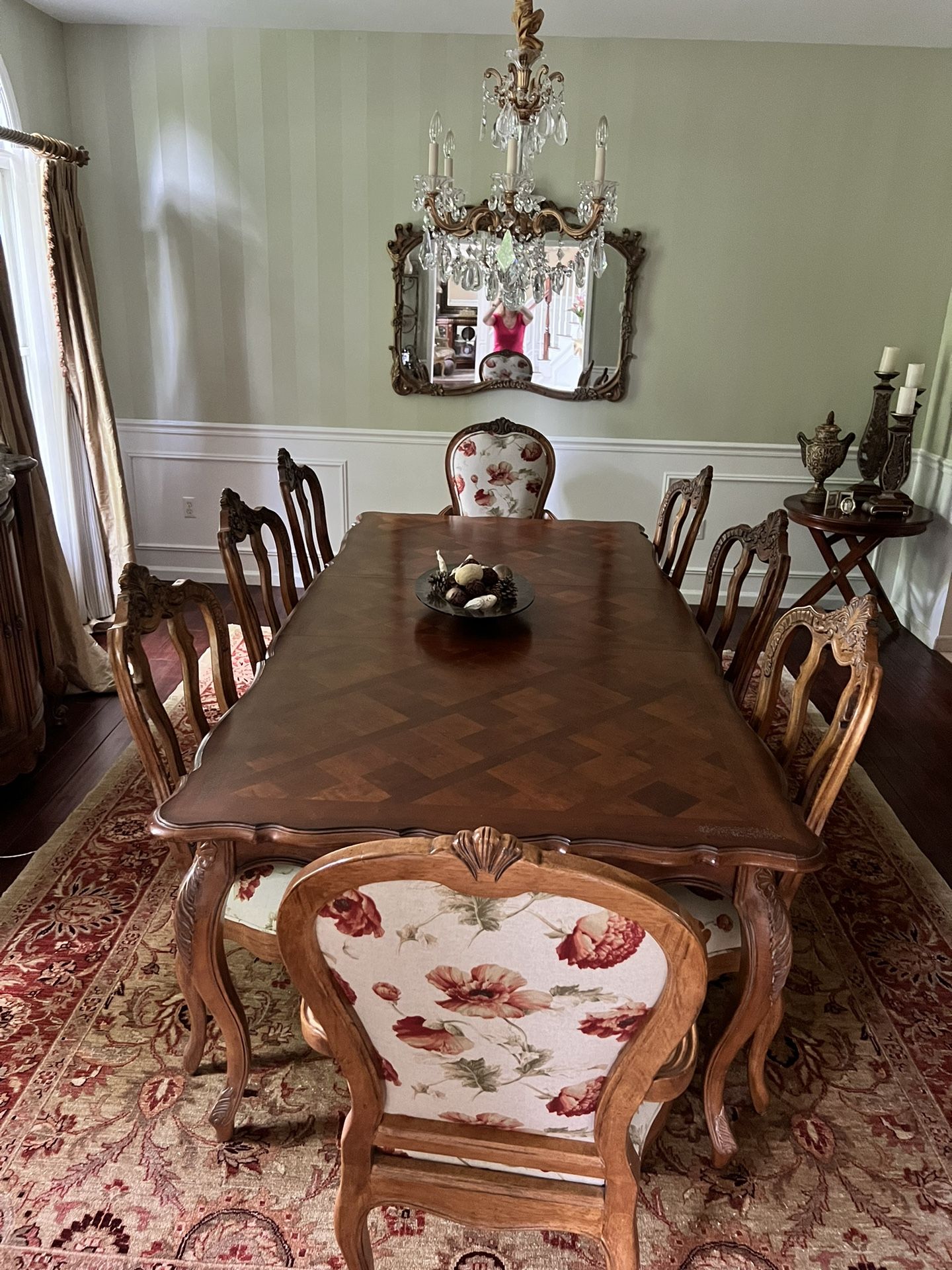CENTURY - COEUR de FRANCE DINING ROOM SET