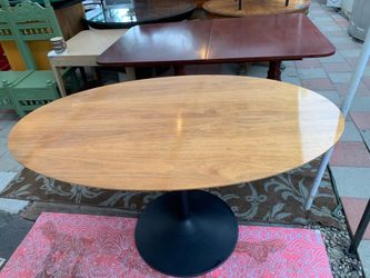 Mid Century Modern Style Oval Dining Table 545 OBO!