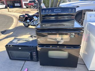 Maytag Set Stove And Microwave
