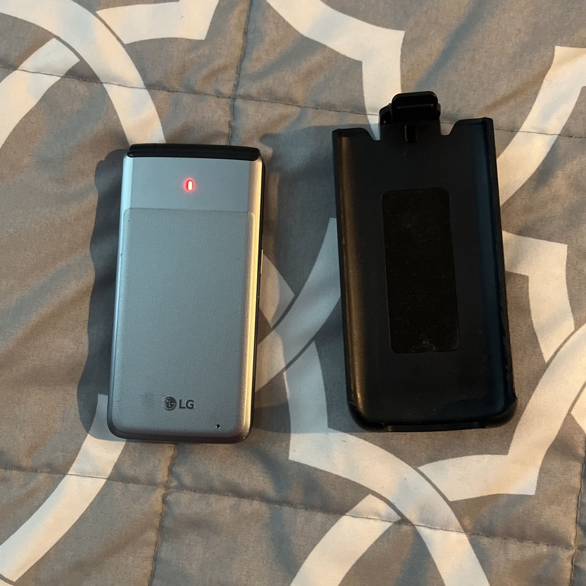 LG Exalt Verizon Flip Phone