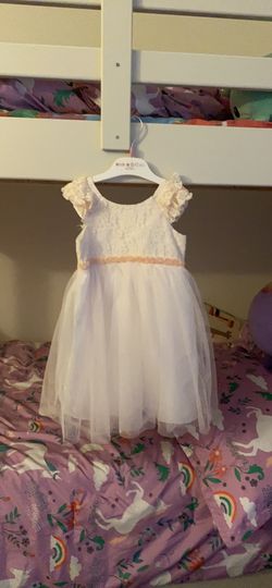 White and pink dress for girl