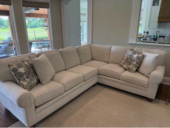 Sofa sectional