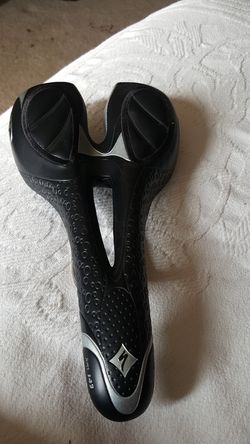 Women's saddle JETT 143