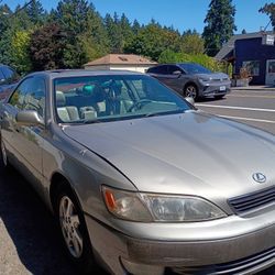 2000 Lexus ES 300