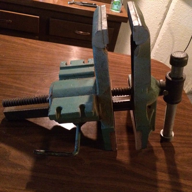 Sheldon USA Vintage wood working vise for Sale in Roseville MI OfferUp