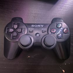 PS1 & PS3 Controller (can be sold separately)