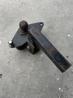 HAUL-MASTER 8-in-1 Adjustable Ball Mount