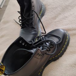 Dr. Martens AirWair Boots Black Size 9