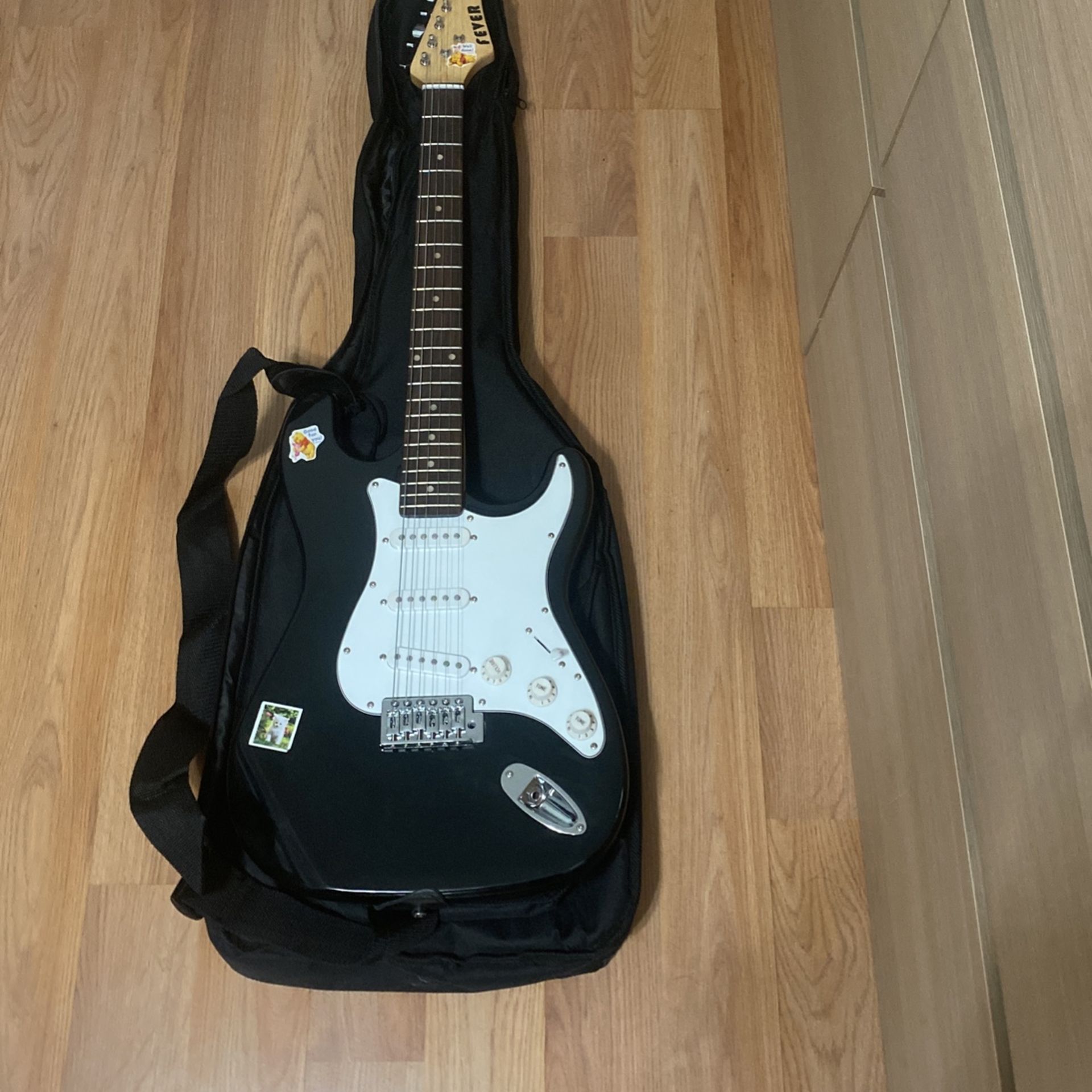 Fever Electric Guitar And Amp